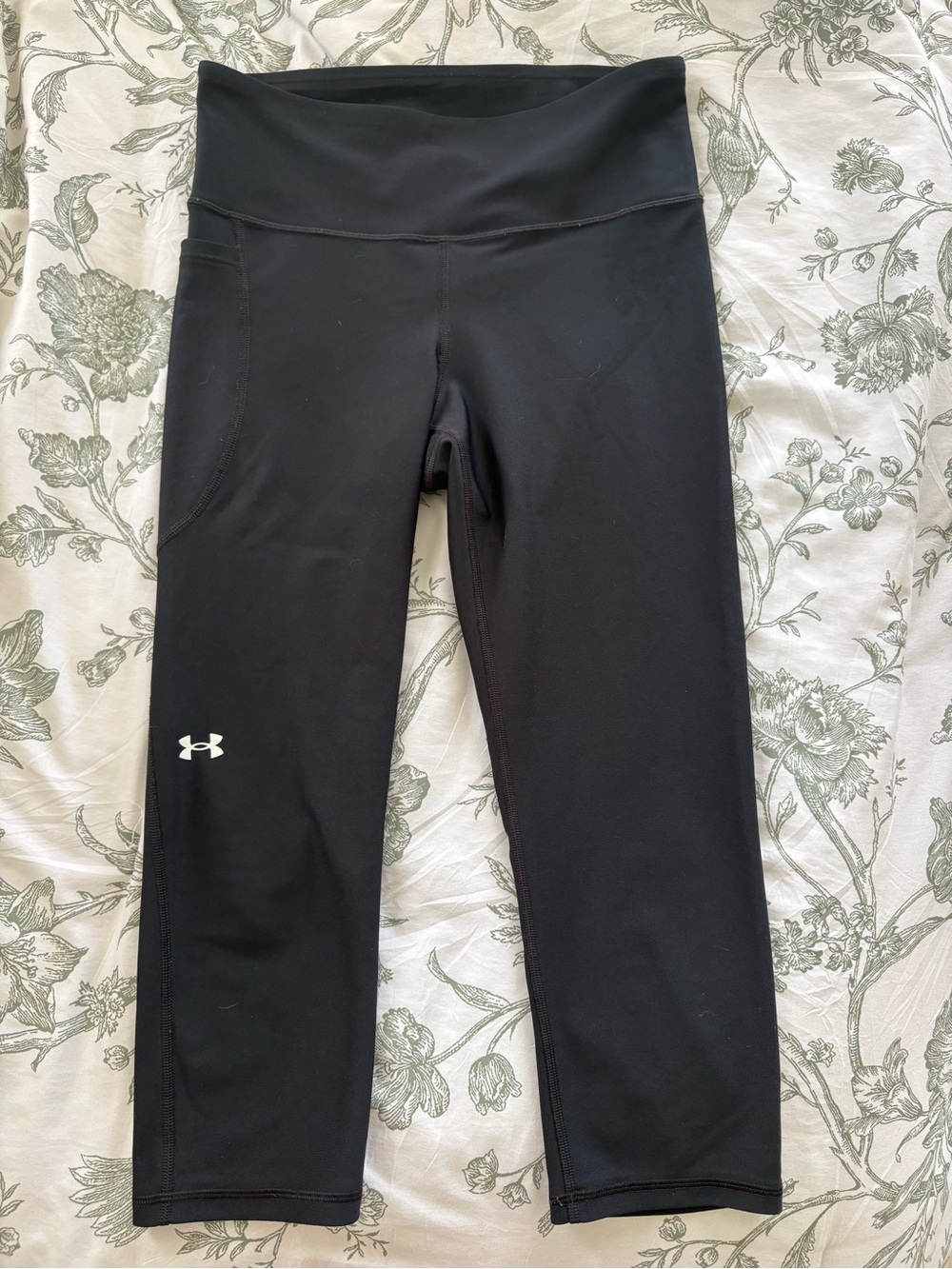 Under Armour Black Capri Performance Leggings with Logo
